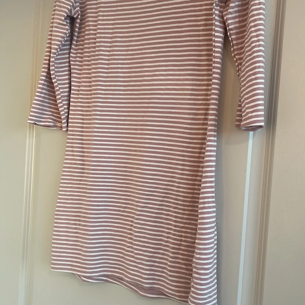 White and Muave Stripe Dress - Picture 6 of 6